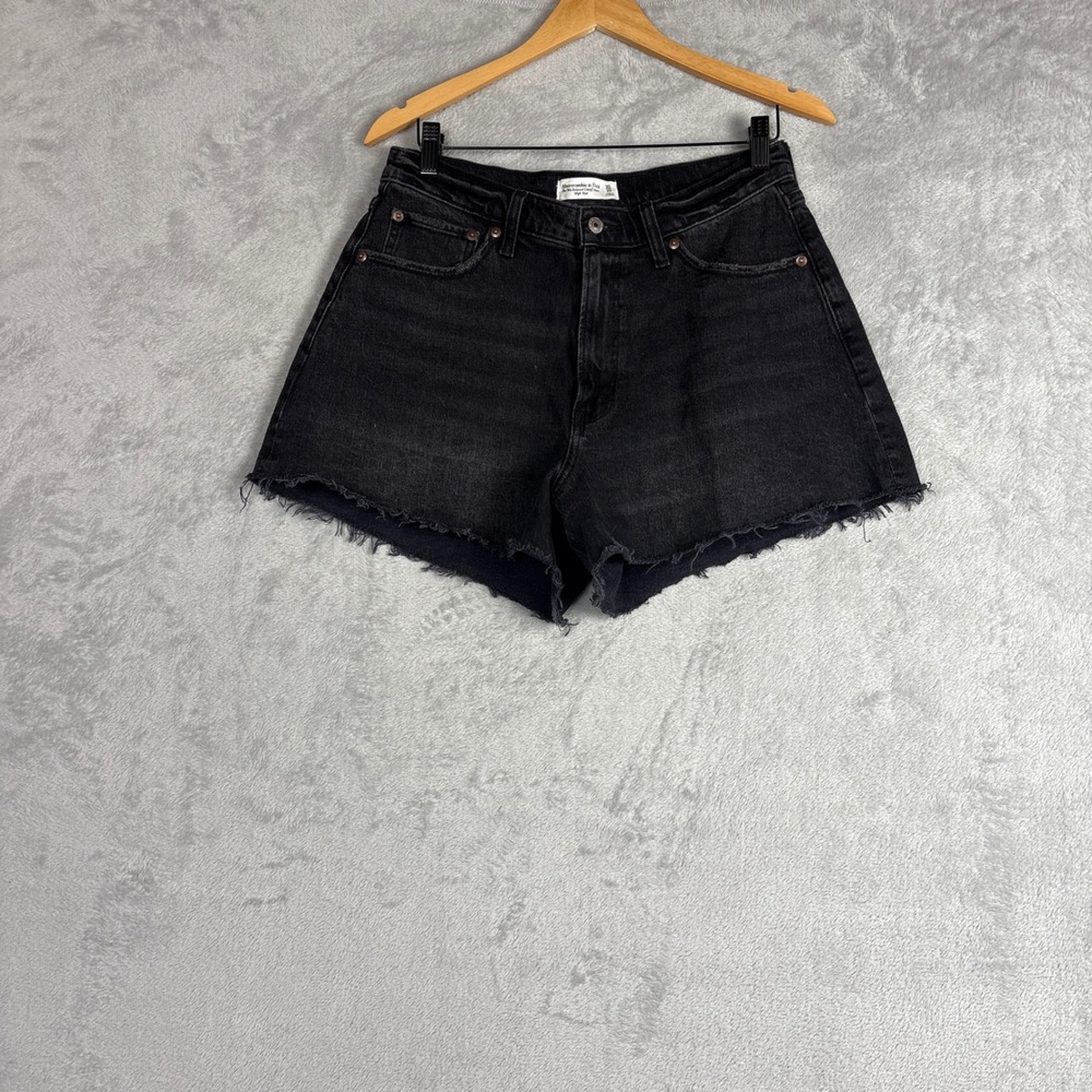 Abercrombie & Fitch The 90s Relaxed Cutoff Short High Rise Black Denim Sz 30 10